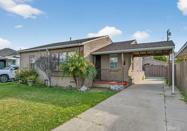Photo 2 of Sale Pending at 2430 San Francisco Ave, Long Beach, CA 90806 | MLS# PW26068629 | Listing updated on 2026-10-03