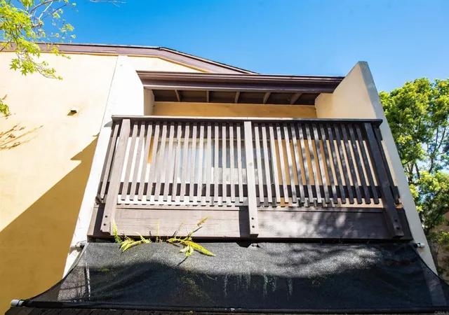 Listing Photo 5 - Condo for sale in building located at 7970 Mission Ctr Ct, San Diego, CA 92108 - Unit #P