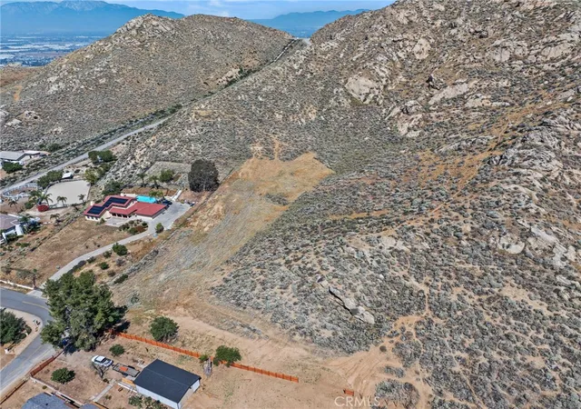 1st image of 2001 Mt Vernon, Riverside, CA 92507 | MLS# CV26068534