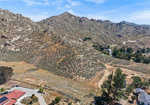 5th image of 2001 Mt Vernon, Riverside, CA 92507 | MLS# CV26068534