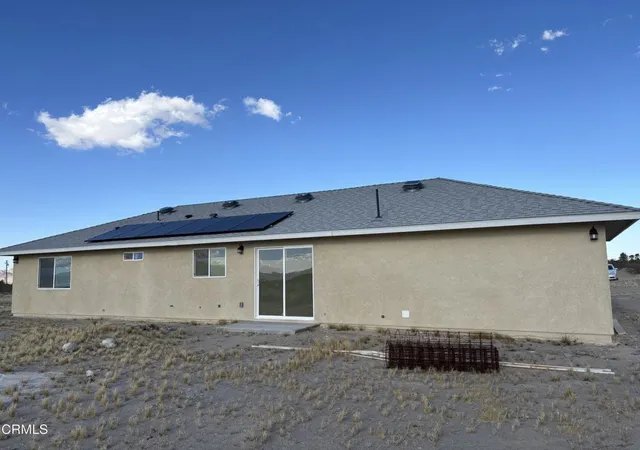Homes for sale in Lucerne Valley, CA | 9210 Cherokee Trl, Lucerne Valley, CA 92356 | MLS# P1-26514