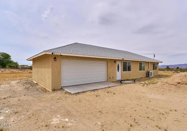 Homes for sale in Lucerne Valley, CA | 9210 Cherokee Trl, Lucerne Valley, CA 92356 | MLS# P1-26514