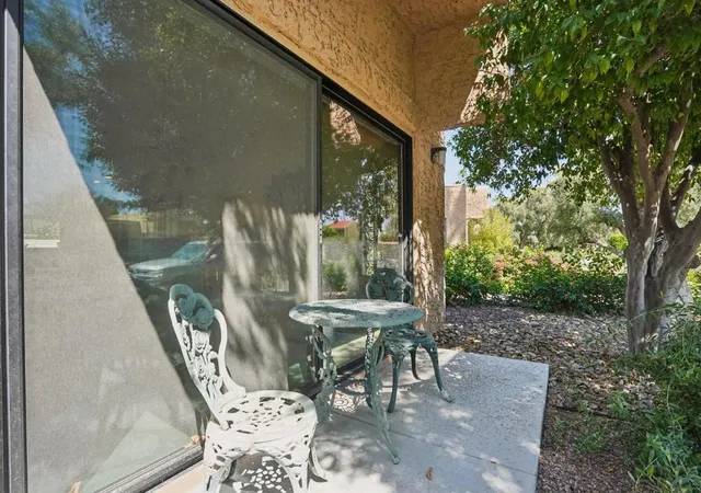 4th image of 2201 Los Patos Dr, Palm Springs, CA 92264 | MLS# 219145641DA