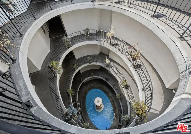 2nd image of 2260 N Cahuenga Blvd #502, Los Angeles, CA 90068 | MLS# 26671429