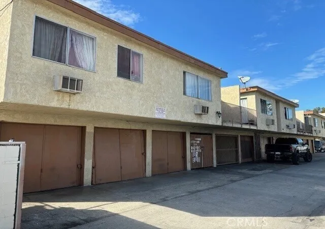 3rd image of 717 N Garfield St, Santa Ana, CA 92701 | MLS# OC26051318