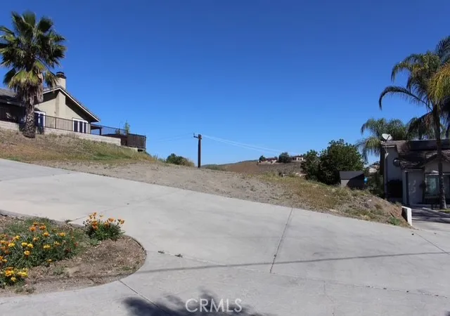 4th image of 22747 Inspiration Point, Canyon Lake, CA 92587 | MLS# SW26069964