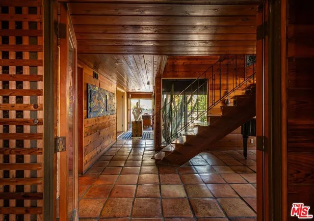 2nd image of 6105 Mulholland Hwy, Los Angeles, CA 90068 | MLS# 26671769