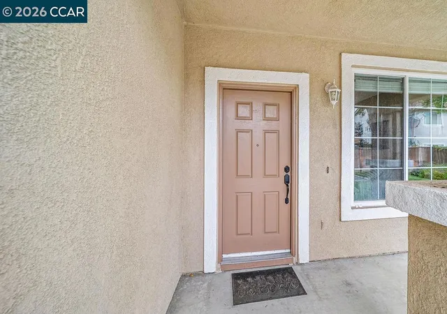 Photo 4 of Sale Pending at 1065 Dawnview Ct, Pittsburg, CA 94565 | MLS# 41129235 | Listing updated on 2026-07-09