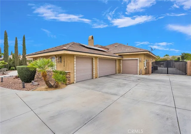 4th image of 12935 Galewood, Apple Valley, CA 92308 | MLS# HD26069830
