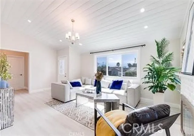 Photo 3 of Single family home for sale at 6171 Cleon, North Hollywood, CA 91606 | MLS# DW26070009 | Listing updated on 2026-09-29