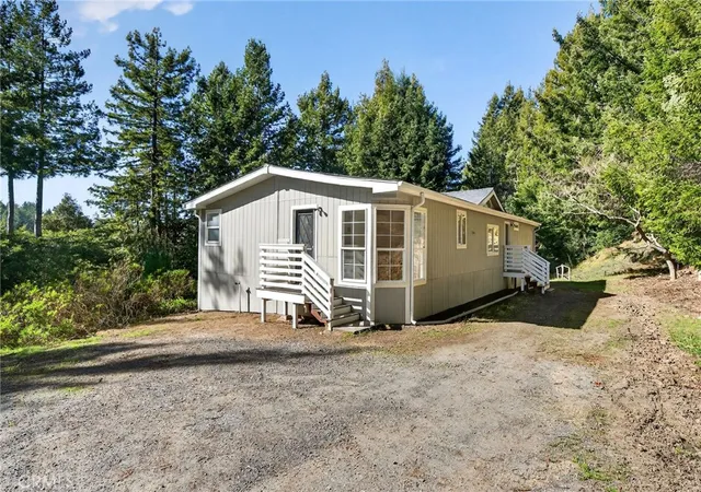 2nd image of 40421 Mountain View Rd, Manchester, CA 95459 | MLS# LC26070044