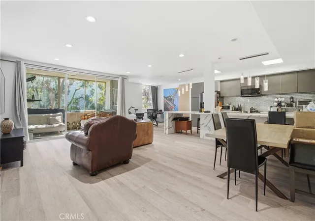 1st image of 7309 Franklin Ave #105, Los Angeles, CA 90046 | MLS# PW26070048