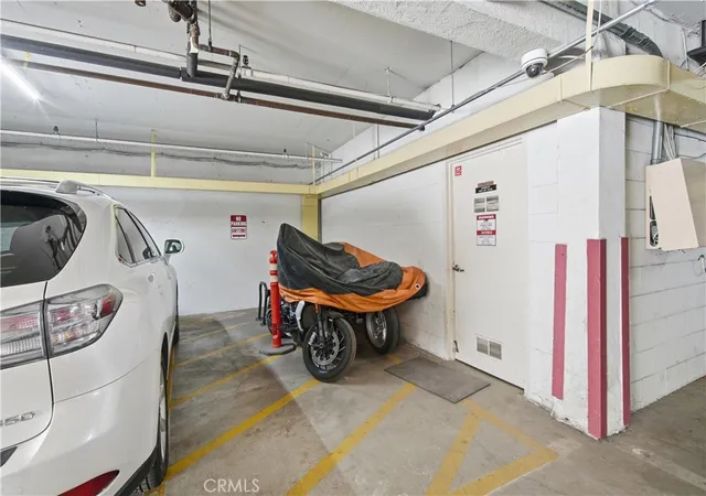 2nd image of 7309 Franklin Ave, Los Angeles, CA 90046