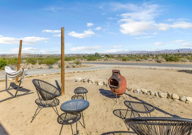 Homes for sale in 29 Palms, CA | 74591 Alta Loma Dr, 29 Palms, CA 92277 | MLS# 219145680DA