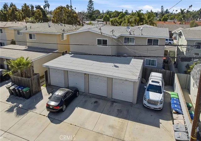 3rd image of 2940 Peppertree, Costa Mesa, CA 92626 | MLS# OC26065926