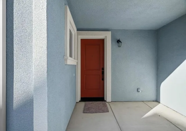 Photo 3 of Townhouse for sale at 417 Annie Dr, Watsonville, CA 95076 | MLS# ML82041197 | Listing updated on 2026-10-12