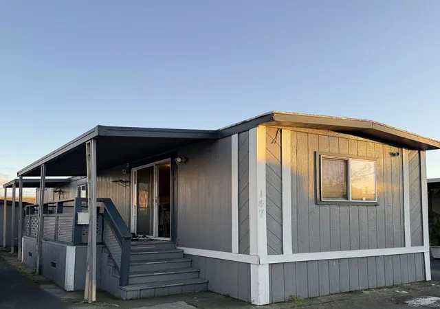 Photo 1 of Manufactured home for sale at 1500 Virginia Pl #SPC147, San Jose, CA 95116 | MLS# ML82041205 | Listing updated on 2026-06-28