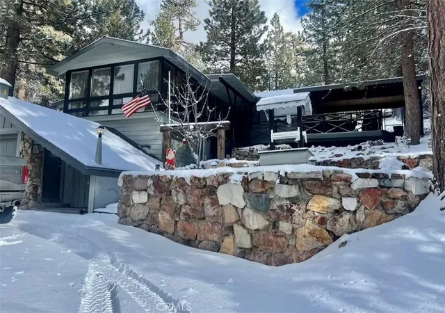 2nd image of 1002 Cherokee St, Fawnskin, CA 92333 | MLS# CV26070361