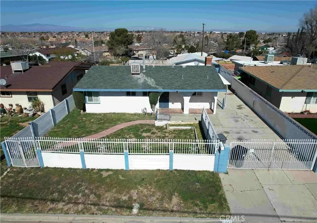 Photo 1 of Single family home for sale at 1543 Elizabeth Lake, Palmdale, CA 93551 | MLS# WS26070621 | Listing updated on 2026-09-09