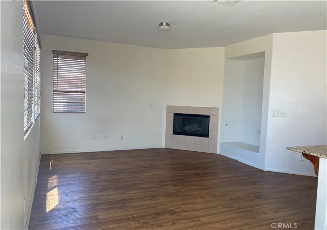Photo 4 of Single family home for sale at 17667 View Mount Ct, Victorville, CA 92395 | MLS# IV26064685 | Listing updated on 2026-09-15