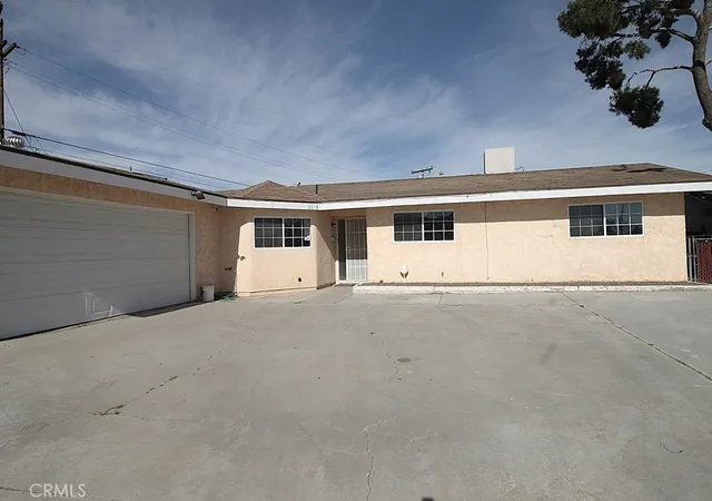 Photo 2 of Single family home for sale at 1105 Bigger, Barstow, CA 92311 | MLS# HD26063775 | Listing updated on 2026-10-06