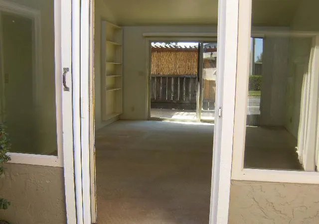 4th image of 1253 Los Olivos Dr, Salinas, CA 93901