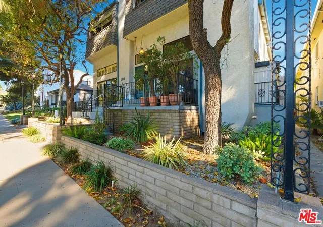 Homes for sale in Santa Monica, CA | 1013 16Th St, Santa Monica, CA 90403