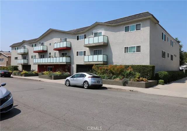 21st image of 525 S Shelton #102, Burbank, CA 91506 | MLS# BB26045174