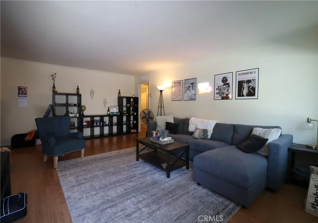 5th image of 525 S Shelton #102, Burbank, CA 91506 | MLS# BB26045174