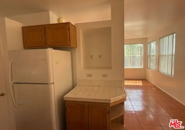 Photo 4 of Sale Pending at 12671 Antigua Ct, Lynwood, CA 90262 | MLS# 26672079 | Listing updated on 2026-09-29
