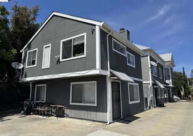 3rd image of 2151 E 24Th Street, Oakland, CA 94606 | MLS# 41129405