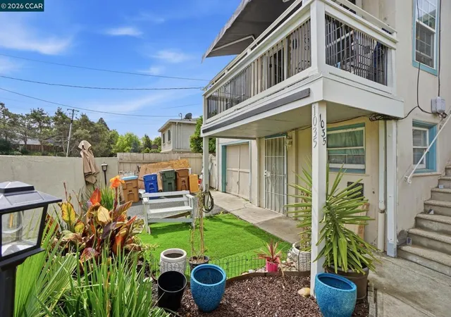 3rd image of 1035 Santa Fe Ave, Martinez, CA 94553 | MLS# 41129416