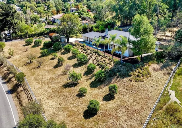 2nd image of 2830 Green Canyon Rd, Fallbrook, CA 92028 | MLS# NDP2603158
