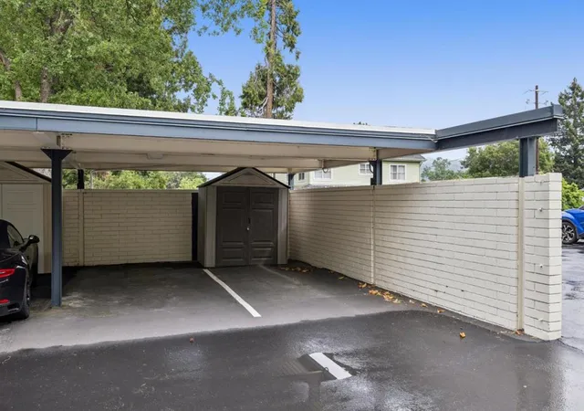 Homes for sale in Los Gatos, CA | 600 Pennsylvania Avenue, Los Gatos, CA 95030 | Houzeo