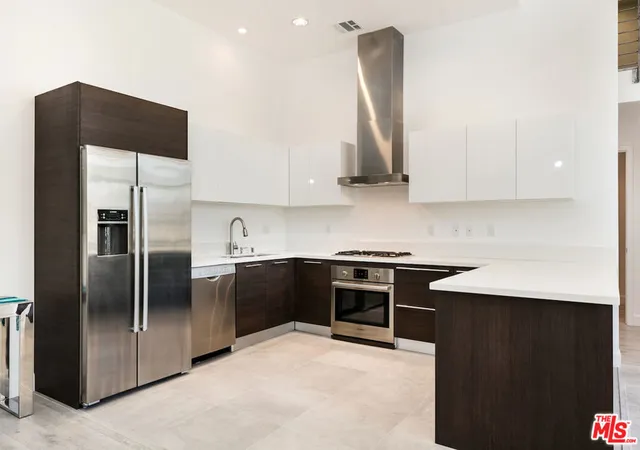 Homes for sale in Glendale, CA | 118 S Kenwood St #506, Glendale, CA 91205 | MLS# 26670019