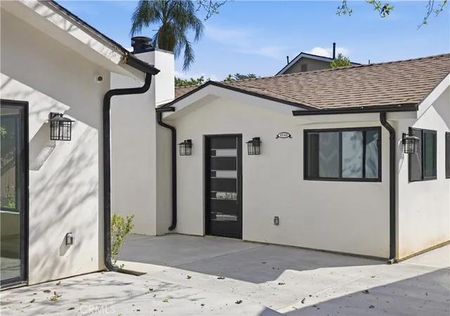 5th image of 8542 De Celis Pl, North Hills, CA 91343 | MLS# SR26070037