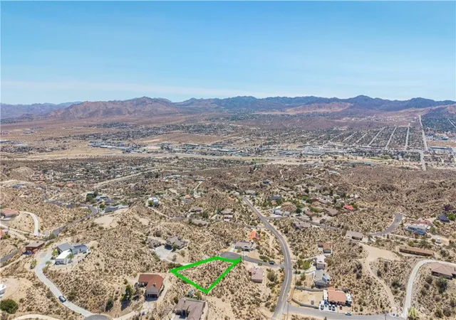 5th image of 57006 Pinto Ct, Yucca Valley, CA 92284 | MLS# JT26071257