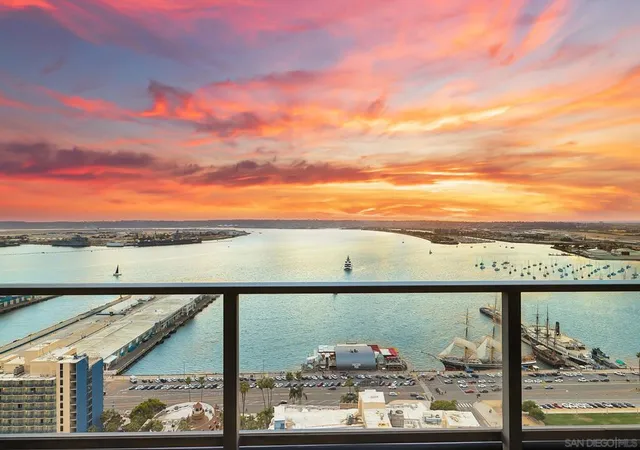 Photo 1 of Sale Pending at 1325 Pacific Hwy #3301, San Diego, CA 92101 | MLS# 260007756SD | Listing updated on 2026-10-07