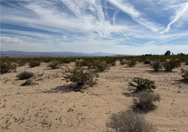 Land for sale at 0 Valle Vista Rd, Twentynine Palms, CA 92277 | MLS# IG26071288 | Listing updated on 2026-04-06
