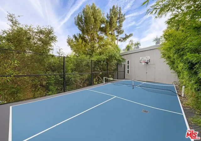 37th image of 822 N Kenter, Los Angeles, CA 90049 | MLS# 26671969