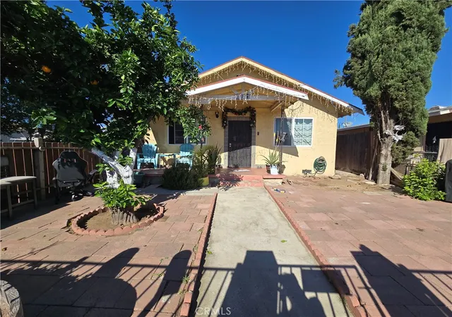 Homes for sale in Los Angeles, CA | 951 S Kern, Los Angeles, CA 90022 | MLS# DW26071275