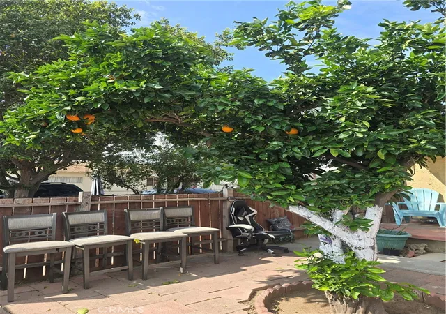 Photo 3 of Sale Pending at 951 S Kern, Los Angeles, CA 90022 | MLS# DW26071275 | Listing updated on 2026-10-05