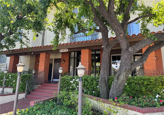 3rd image of 12830 Burbank #307, Valley Village, CA 91607 | MLS# SR26070425