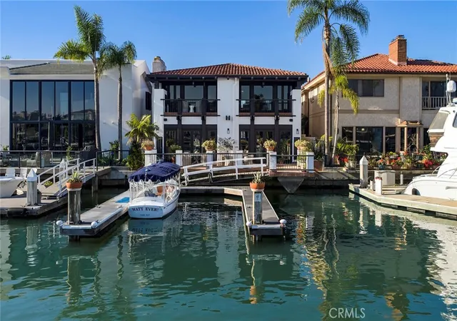 Photo 3 of Single family home for sale at 47 Linda Isle, Newport Beach, CA 92660 | MLS# NP26070263 | Listing updated on 2026-09-18