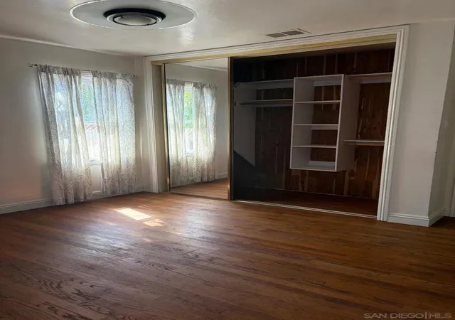 Photo 3 of Sale Pending at 415 S Weitzel St, Oceanside, CA 92054 | MLS# 260007769SD | Listing updated on 2026-07-14