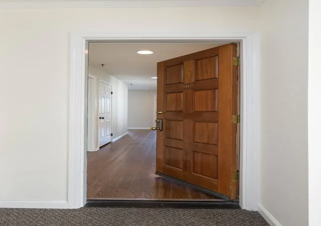 3rd image of 30 Lorton Ave, Burlingame, CA 94010