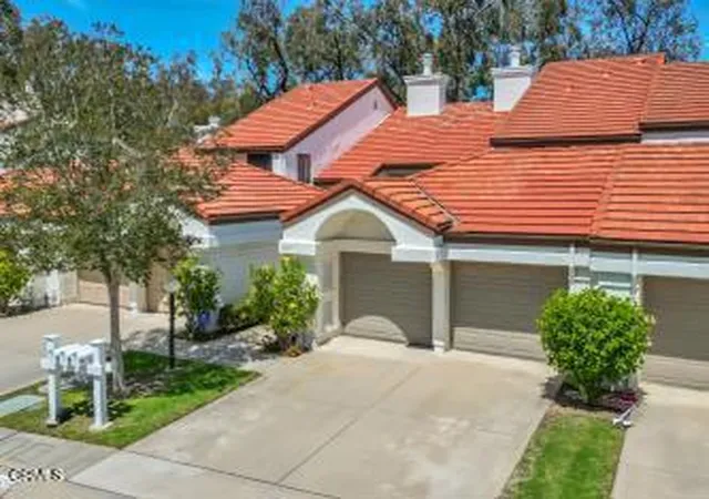1st image of 1425 Calle Lozano, Camarillo, CA 93012 | MLS# V1-35561
