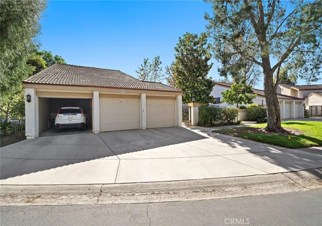 Homes for sale in Laguna Woods, CA | 3429 Bahia Blanca, Laguna Woods, CA 92637 | Houzeo