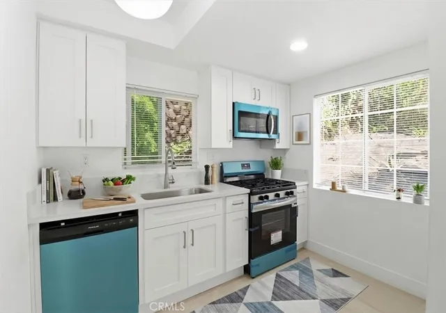 5th image of 527 Clifton, Los Angeles, CA 90031 | MLS# PW26071471