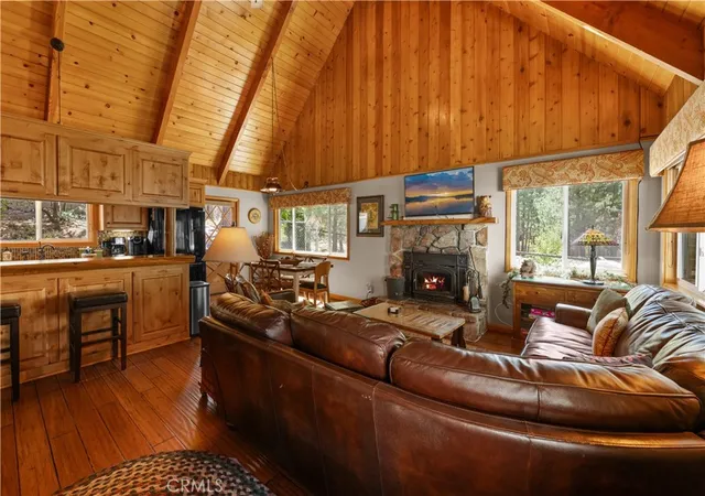 Photo 2 of Single family home for sale at 653 Temple, Big Bear Lake, CA 92315 | MLS# IG26069286 | Listing updated on 2026-09-24
